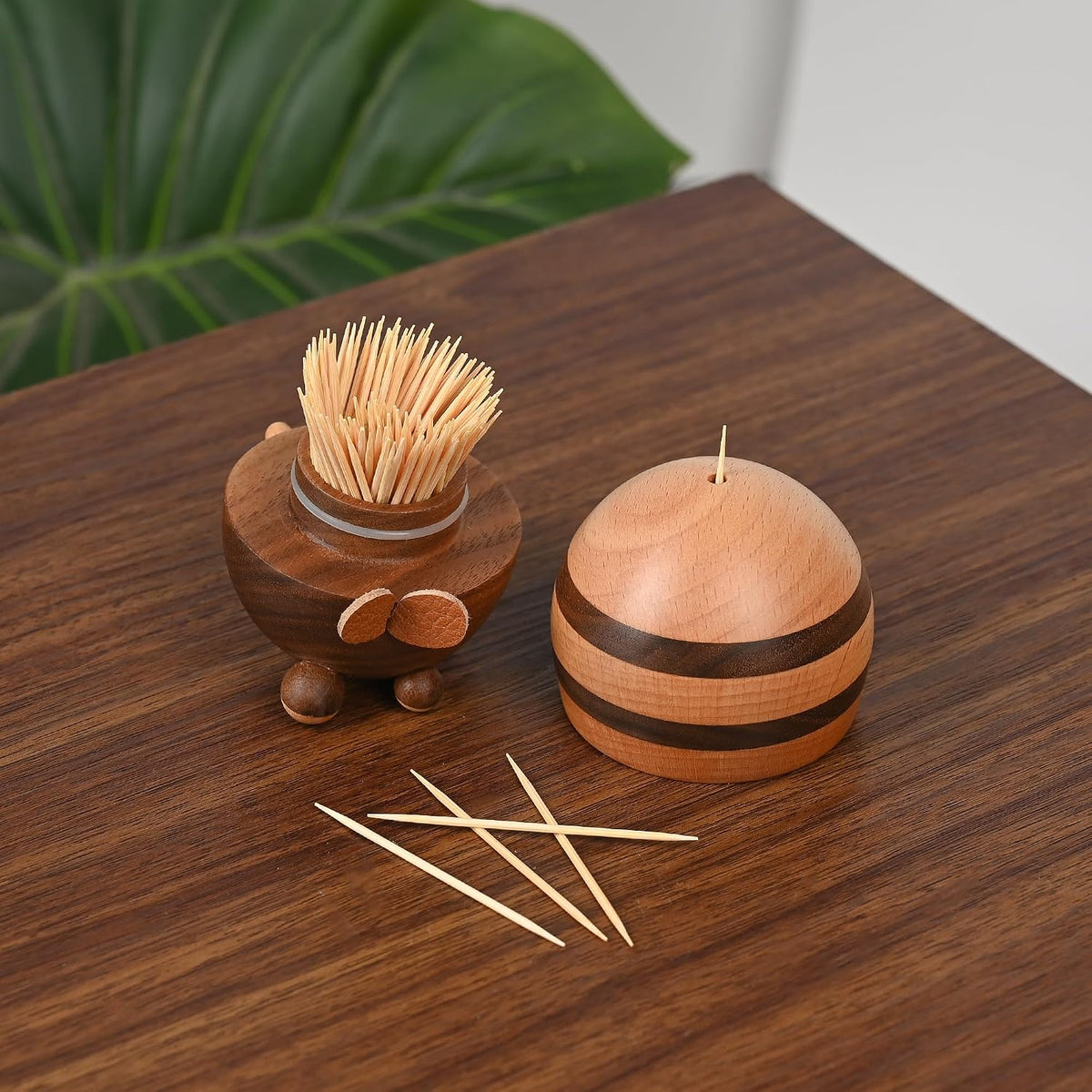 Damuzhi Bee Toothpick Holder Dispenser -Includes 150 Pcs Toothpicks
